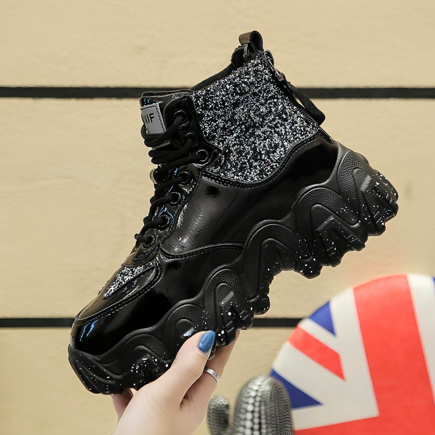 Big wavy snowflake daddy shoes women