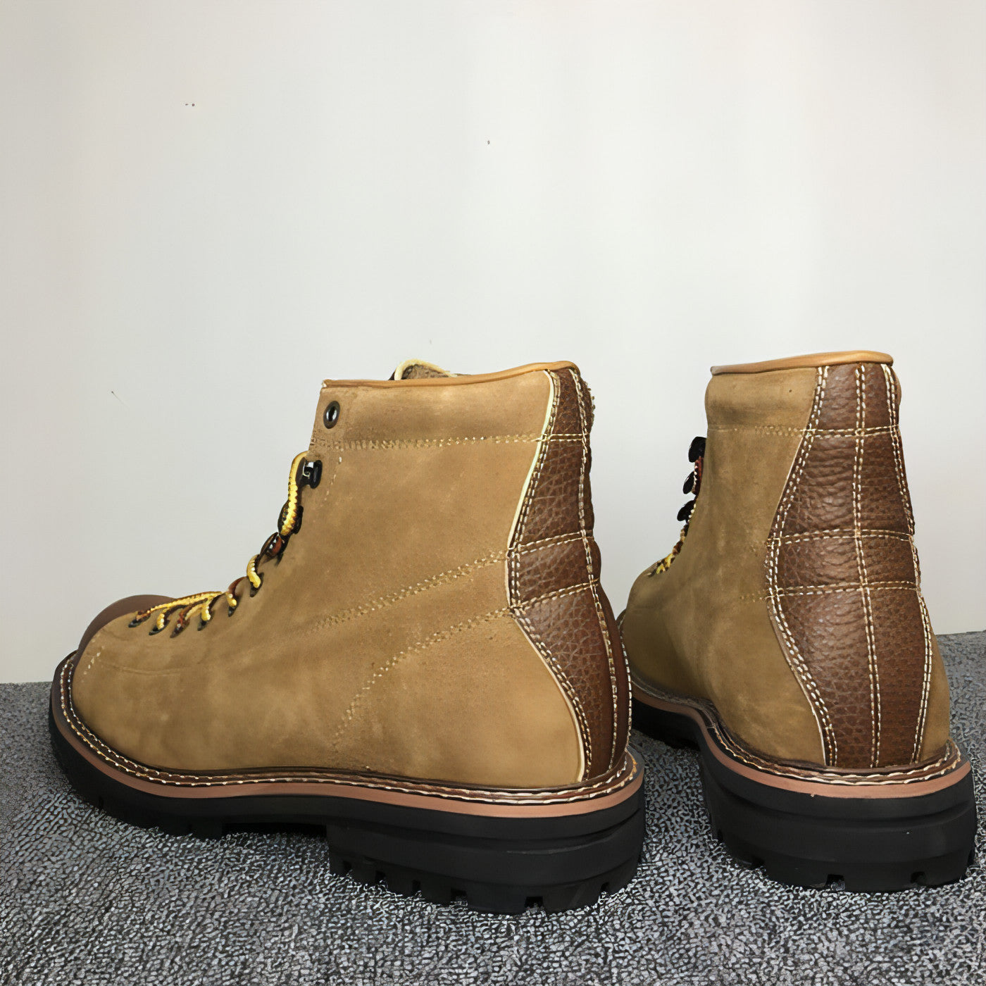 Autumn And Winter Men's Round Toe Fashion Casual Leather Shoes Martin Boots
