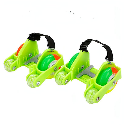 Um 1Pair Children Roller Patins Tamanho ajustável Rodas de fogo PU 4 de quatro rodas