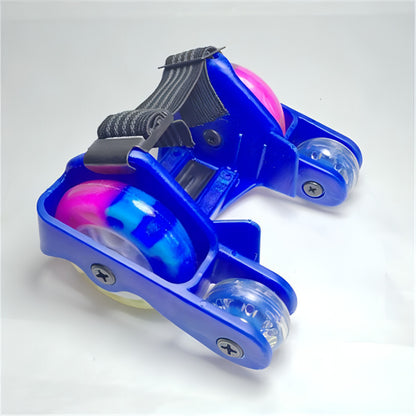 Um 1Pair Children Roller Patins Tamanho ajustável Rodas de fogo PU 4 de quatro rodas