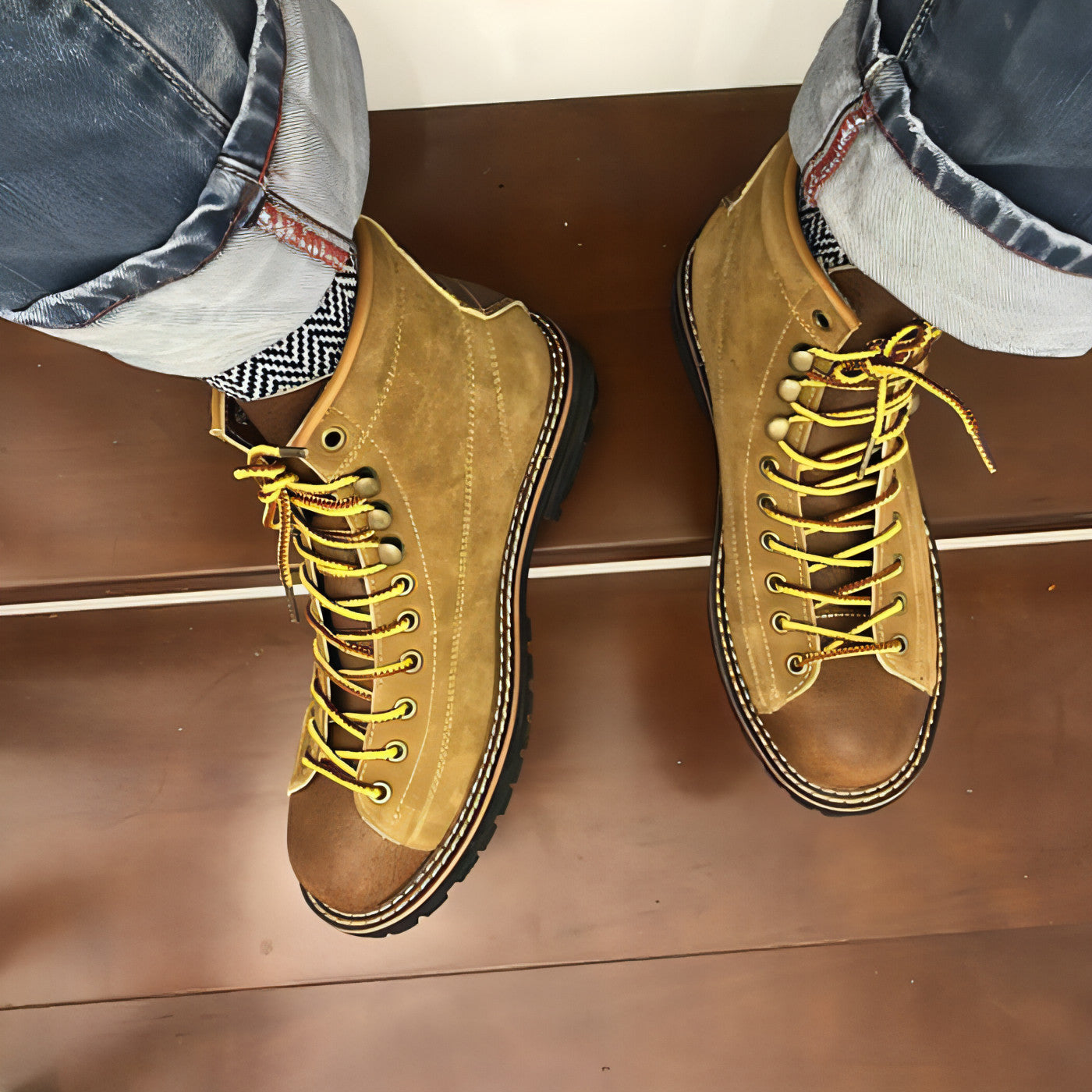 Autumn And Winter Men's Round Toe Fashion Casual Leather Shoes Martin Boots