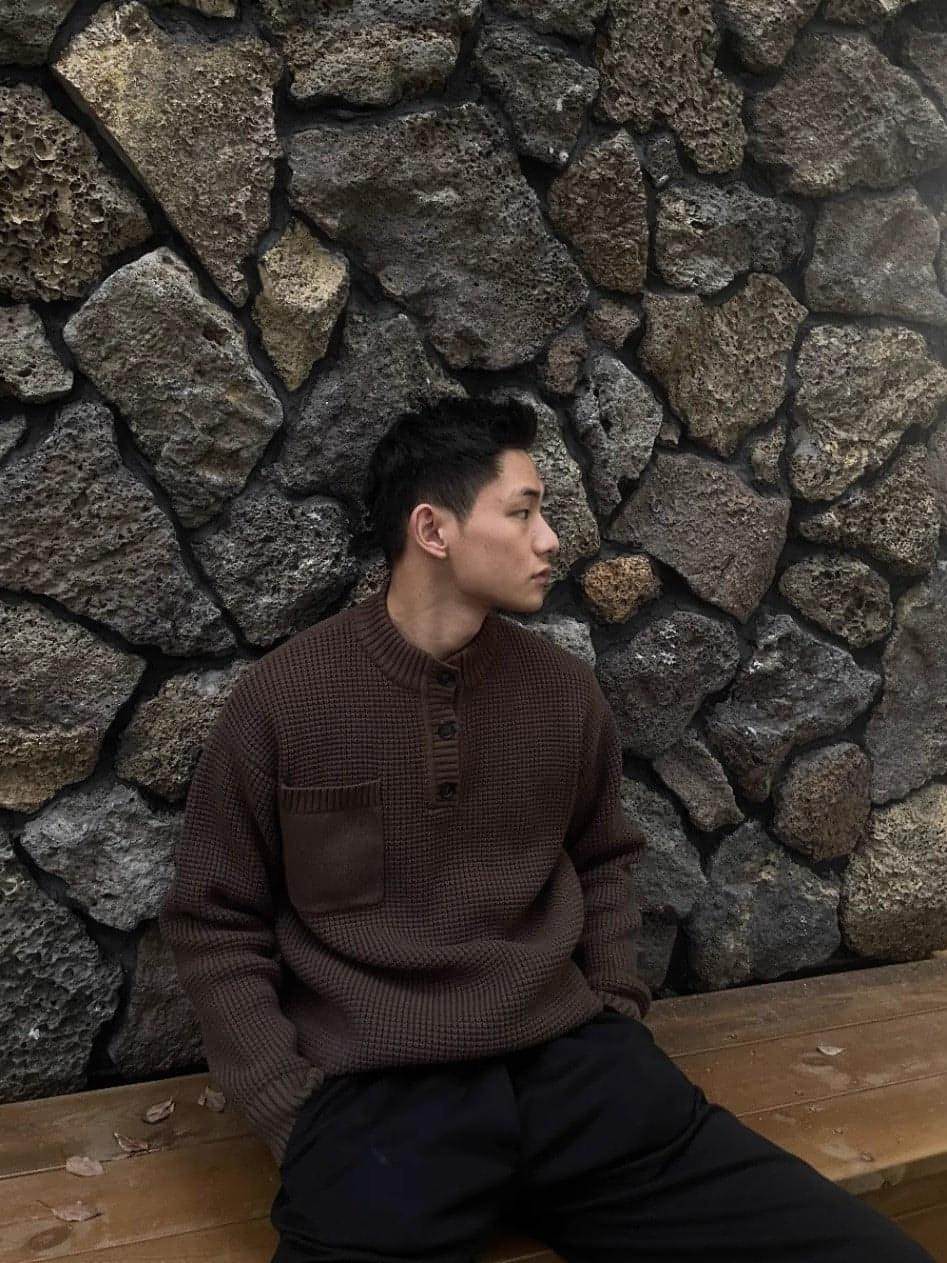 Henry Collar Round Neck Old Money Style Sweater For Men